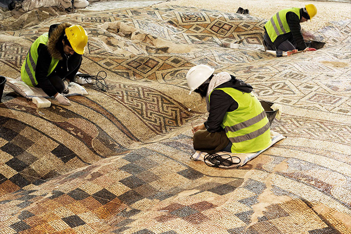 discovering roman mosaics world archaeology